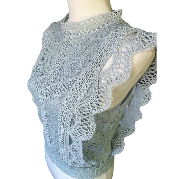 Willow & Root Crochet Lace Open Back Tank in Dusty Blue, Size Medium, Feminine - Picture 5 of 9